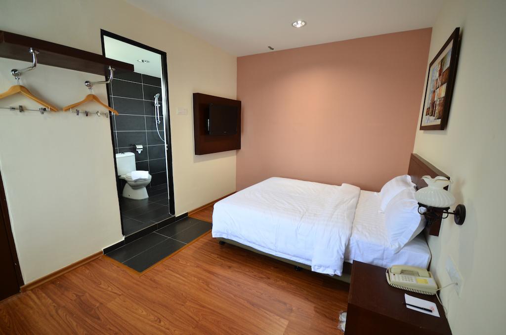 906 Riverside Hotel Malacca Szoba fotó